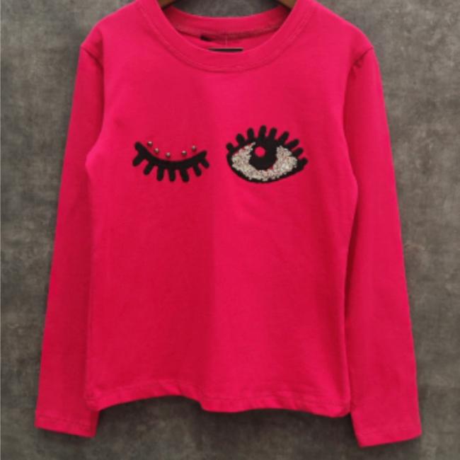 T-shirt eyes