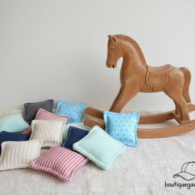 Lot de 10 sacs sensoriels Montessori UNIS &agrave; textures