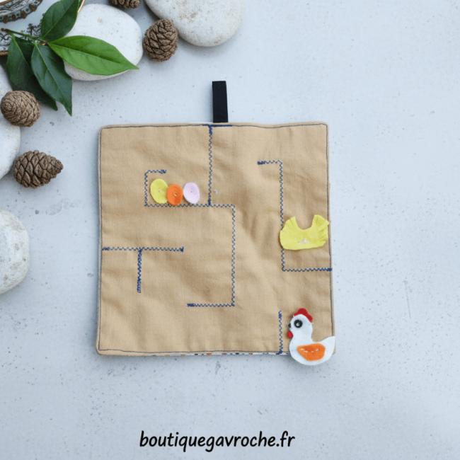 Labyrinthe Montessori Poule et oeufs