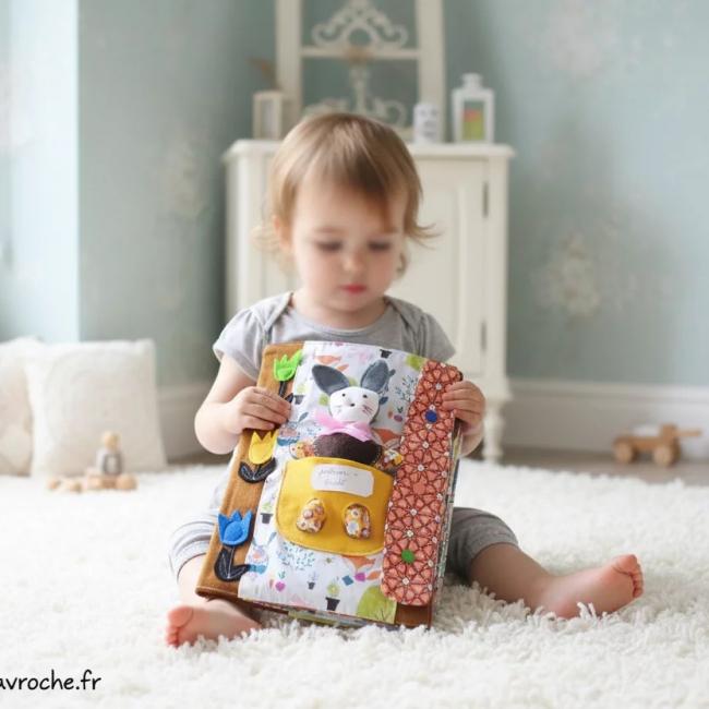 Livre jeux: le lapinou Bleu des &eacute;motions avec pr&eacute;nom, Kit d&rsquo;Intelligence &Eacute;motionnelle &ndash; Gestion des &Eacute;motions (D&egrave;s 2 Ans)