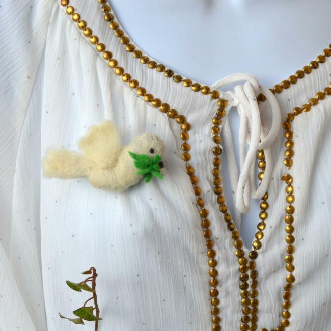 Broche Colombe (frais de port offert)