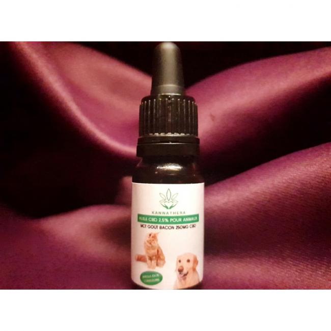 Huile 5 % CBD pour animaux Kannathera - MCT gout bacon - 10ml