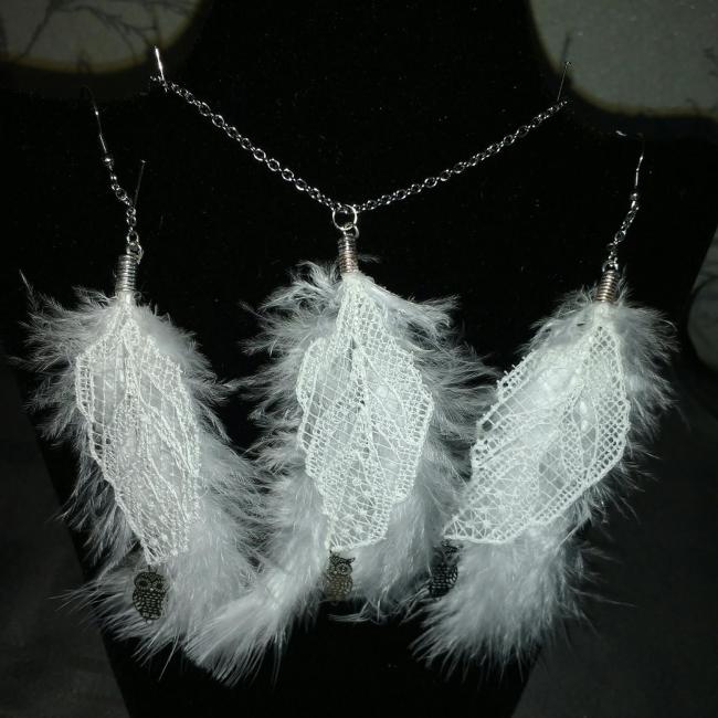 Parure pièce unique en Poinct de Tulle
