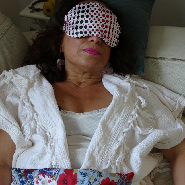 Masque pour les yeux médiation épeautre et lavande