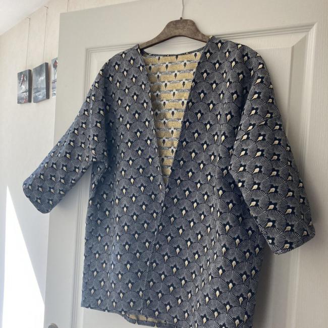 Veste Kimono en Jacquard Noir et Or