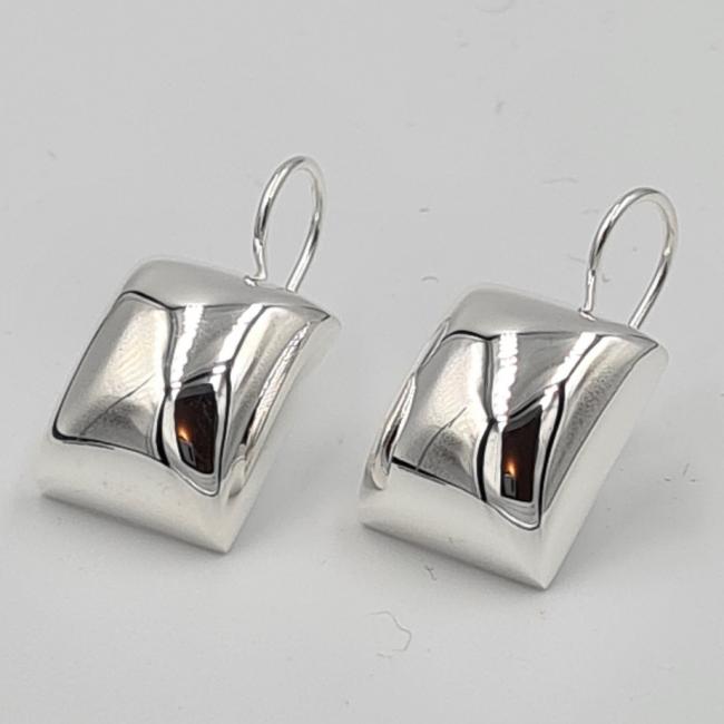 Boucles d’oreilles dormeuses rectangulaires en argent