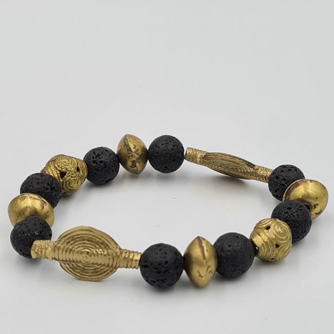 Bracelet élastique perles de lave avec 2 éléments plats en bronze