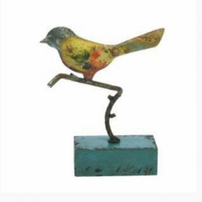 oiseau debout en métal sur socle carré