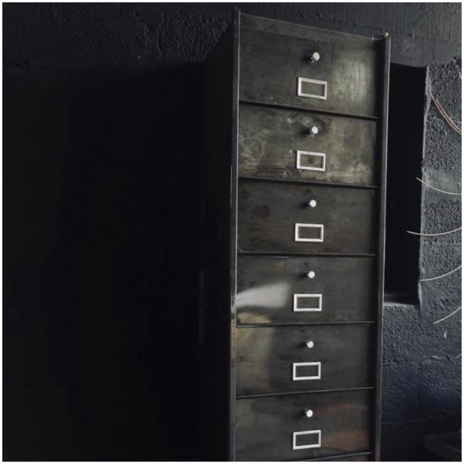 Armoire de rangement
