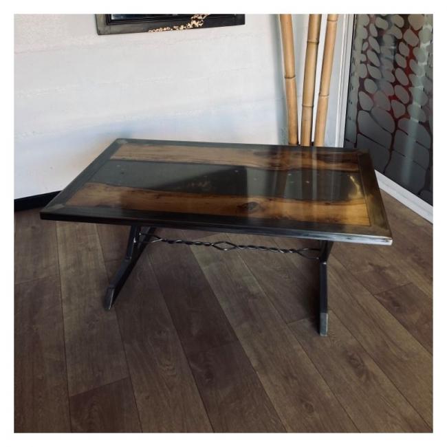 Table métal & résine
