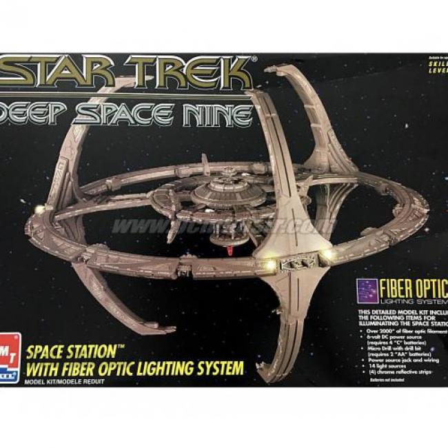 Station Deep Space Nine Fibre Optique Star Trek Amt Ertl
