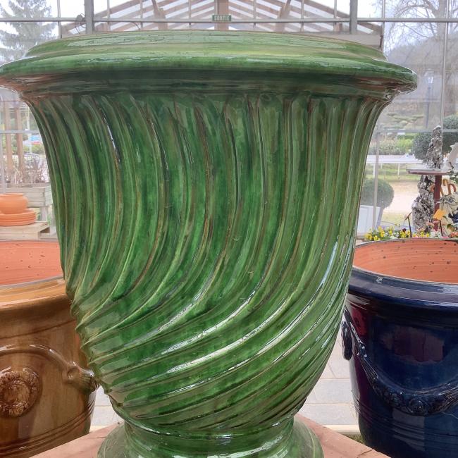 Vase d'Anduze strié émaillé vert