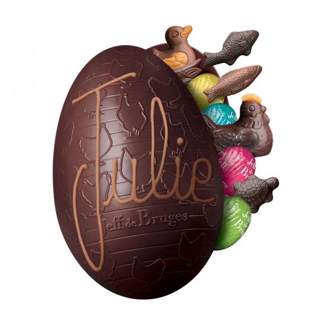 Oeuf 17 cm en chocolat noir garni avec personnalisation