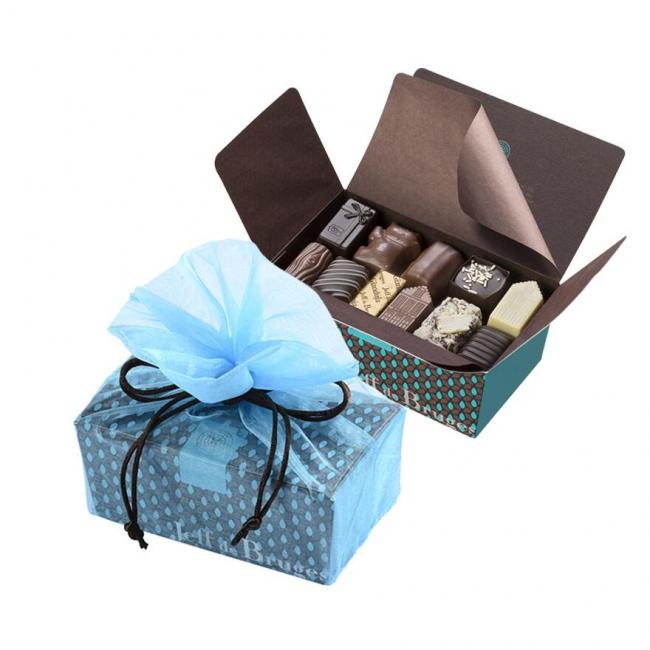 Ballotin 375 g chocolats assortis et pochette organdi bleue