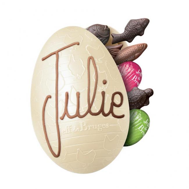 Oeuf 10 cm en chocolat blanc garni avec personnalisation
