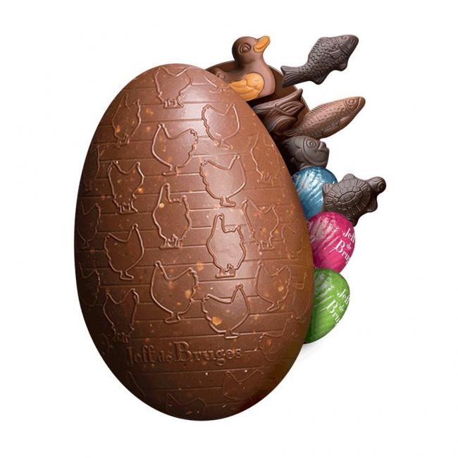 Oeuf croustillant 15 cm en chocolat au lait garni. sans personnalisation