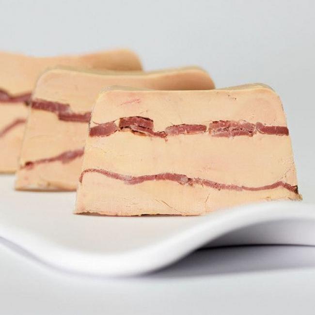 Foie gras au magret de canard fumé