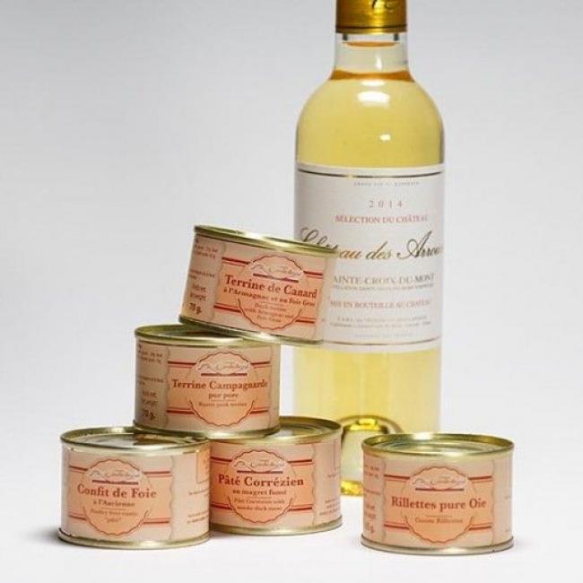 Assortiment pâtés et vin moelleux