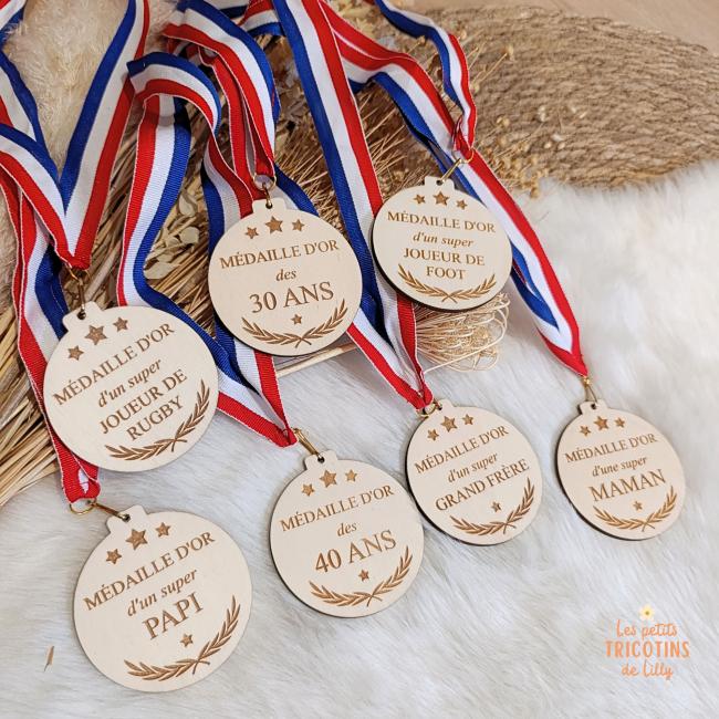 MEDAILLE BOIS PERSONNALISEE - 1 OU 2 FACES