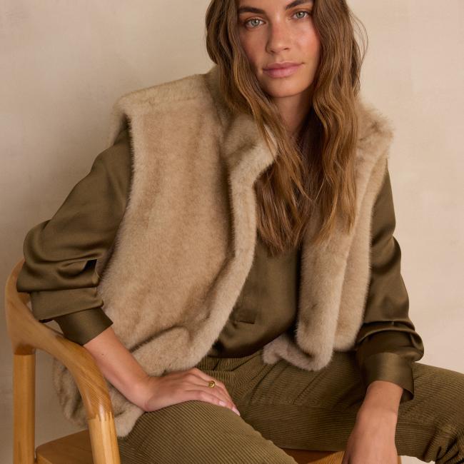 Gilet sans manches duveteux SUZANNE