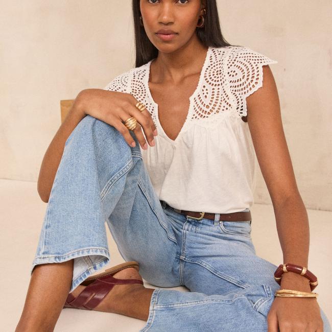 Top brod&eacute; &agrave; manches courtes en coton LILOU