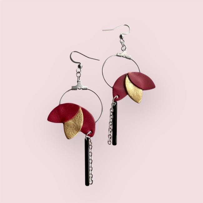 BOUCLES D'OREILLES EN CUIR ROUGE ET DORÉ MODÈLE RUTH