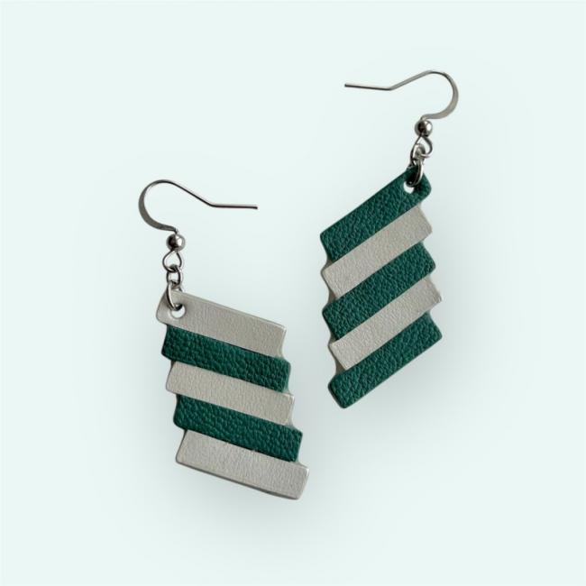 BOUCLES D'OREILLES EN CUIR VERT, ASTRID