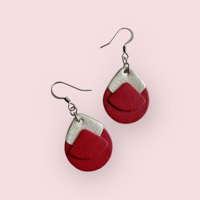 BOUCLES D'OREILLES CUIR ROUGE, VICTORIA