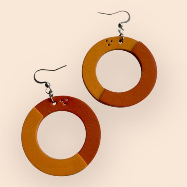 CRÉOLES EN CUIR ORANGE, SARAH