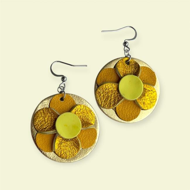 CRÉOLES EN CUIR, IVA