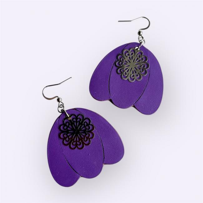 BOUCLES D'OREILLES EN CUIR MAUVE, FRAN