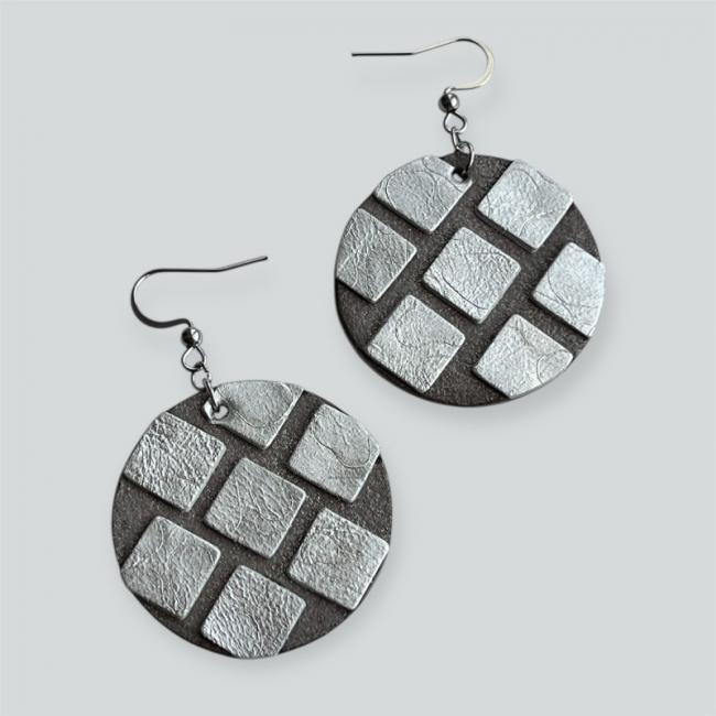 CRÉOLES EN CUIR, MODÈLE MIMI