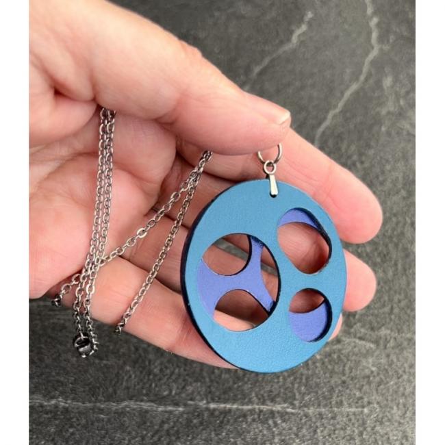 COLLIER EN CUIR BLEU, MAMZELLE BIJOUX