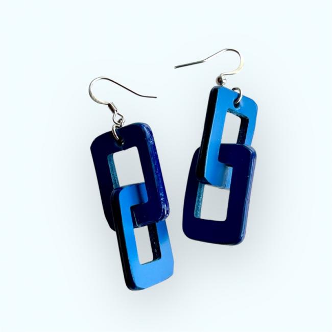 BOUCLES D'OREILLES CUIR BLEU, LÉA