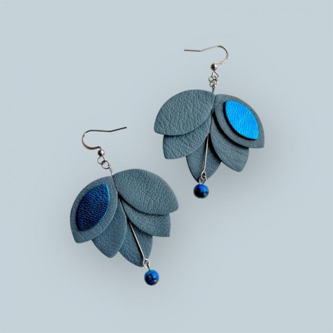 BOUCLES D'OREILLES EN CUIR BLEU, MAMZELLE BIJOUX