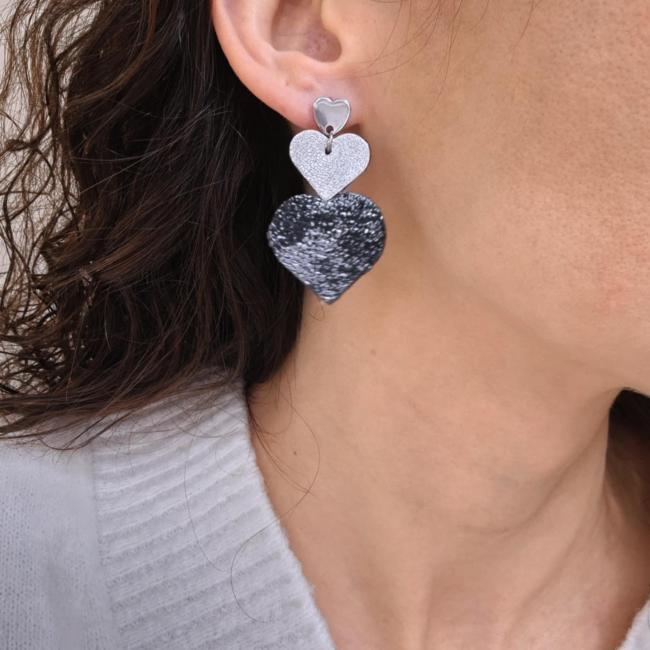 Coeur gris, acier inoxydable