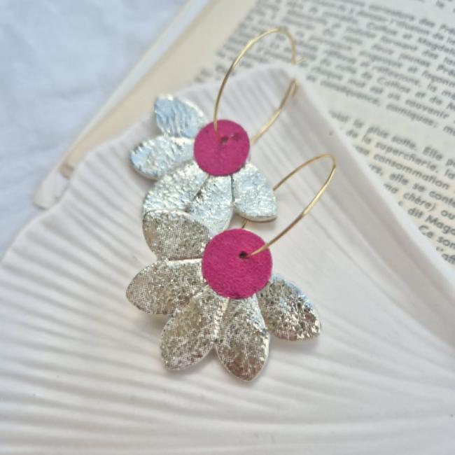 Boucle dor&eacute; et fuchsia, acier inoxydable