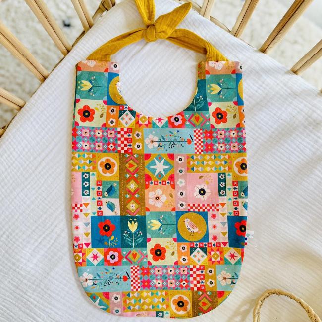 Le grand bavoir Mon Patchwork Fleuri