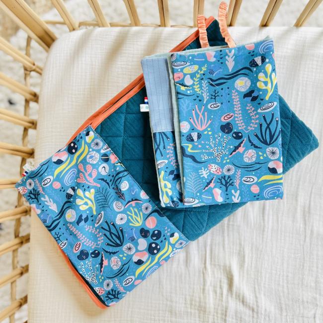 Couverture Sous l&rsquo;Oc&eacute;an Bleue