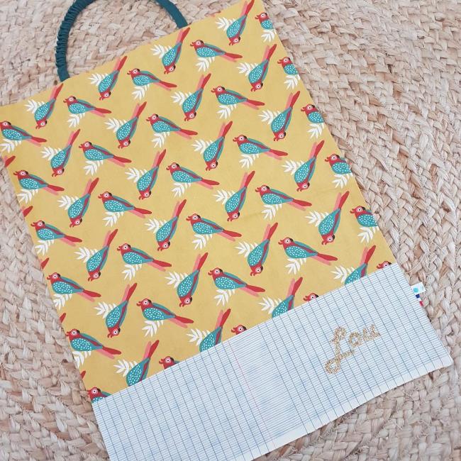 La serviette &eacute;lastiqu&eacute;e – Perroquets