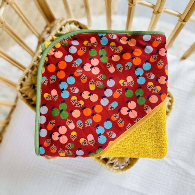 La cape de bain – Petits Tr&eacute;sors