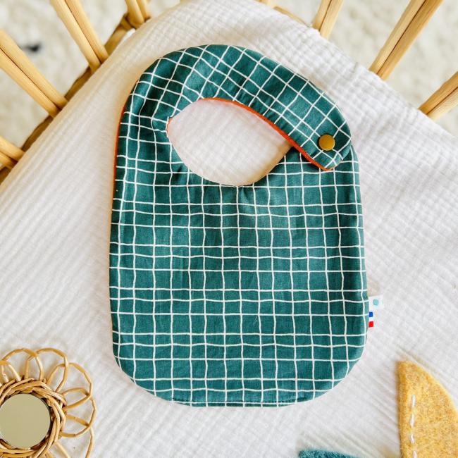 Petit Bavoir Vert de Carreaux