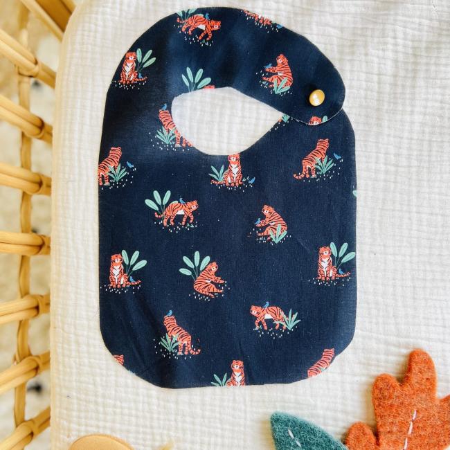 Petit Bavoir Au Bengale