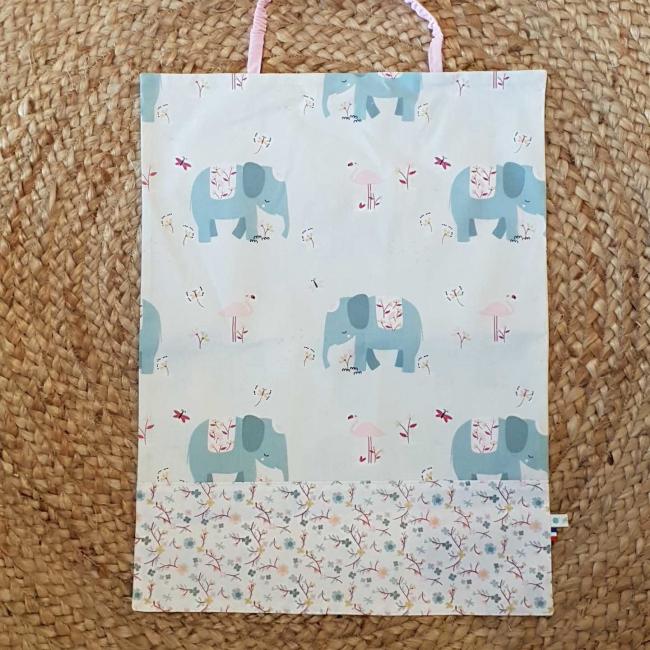 La serviette &eacute;lastiqu&eacute;e – Po&eacute;tique