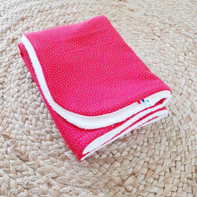 Serviette &agrave; langer Rouge – Lydie et Cl&eacute;ment