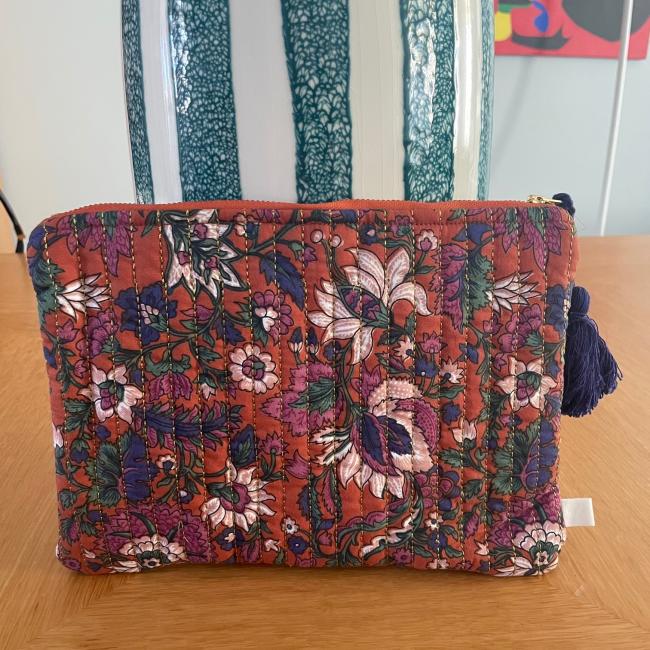 Pochette DOMINA Louise Misha 