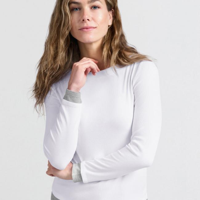 Top effet trompe-l'Sil à détails contrastés