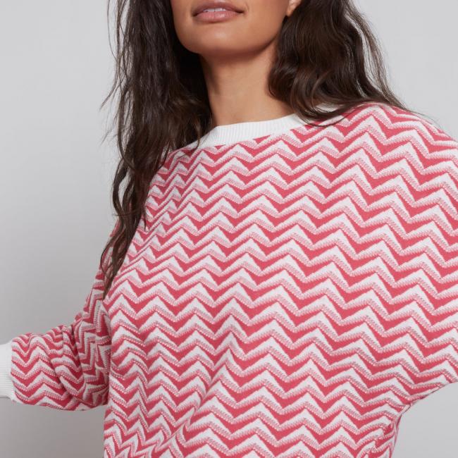 Pull en maille jacquard, col rond, manches 7/8 et imprimé