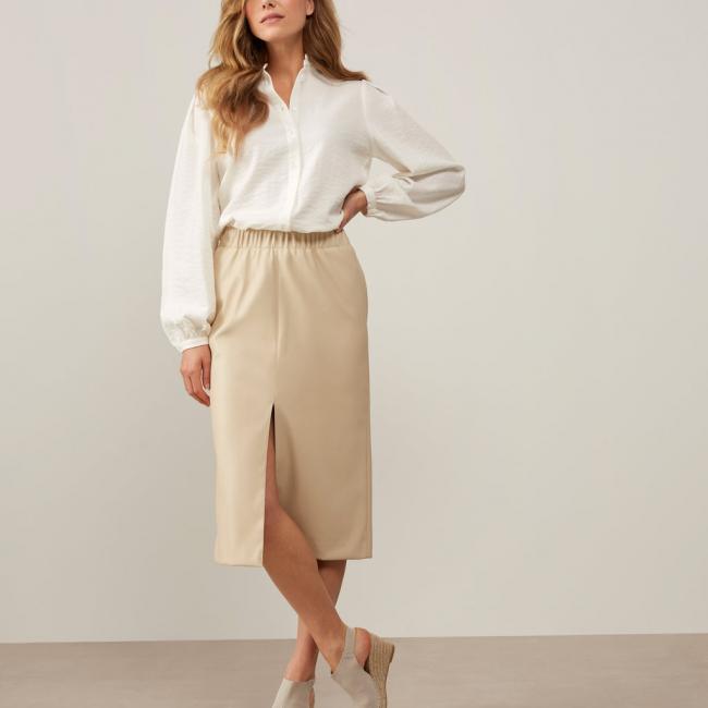 Jupe coupe midi simili cuir avec fente et taille élastiquée