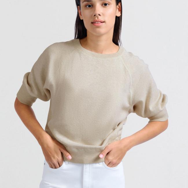 Pull doux à manches raglan et encolure ronde